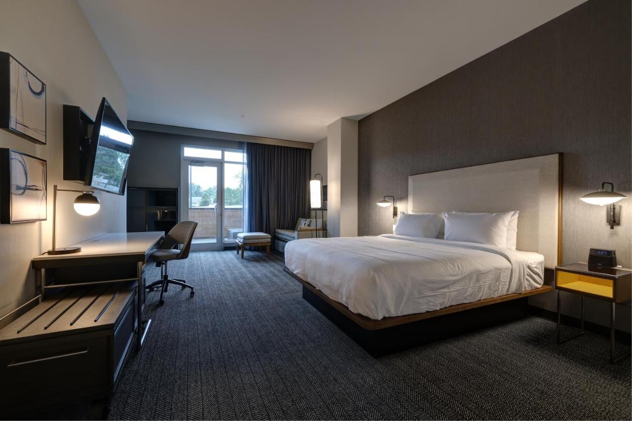 Courtyard By Marriott Iowa City University Heights Zewnętrze zdjęcie