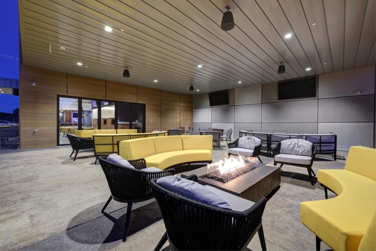 Courtyard By Marriott Iowa City University Heights Zewnętrze zdjęcie