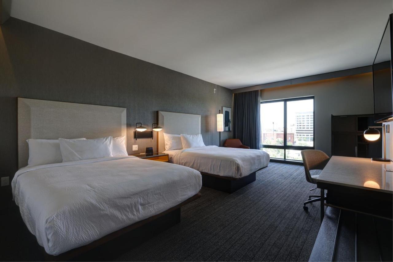 Courtyard By Marriott Iowa City University Heights Zewnętrze zdjęcie