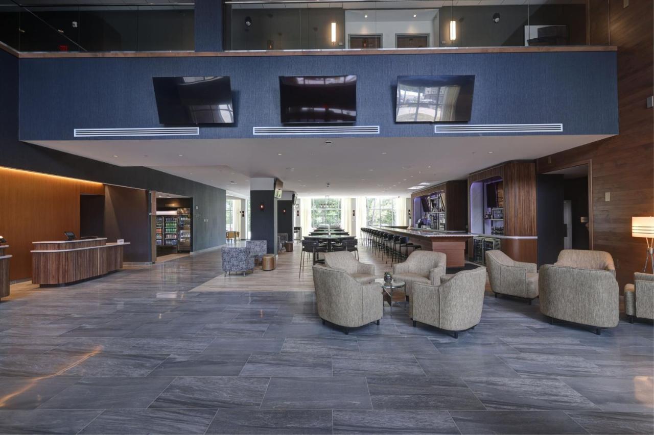Courtyard By Marriott Iowa City University Heights Zewnętrze zdjęcie