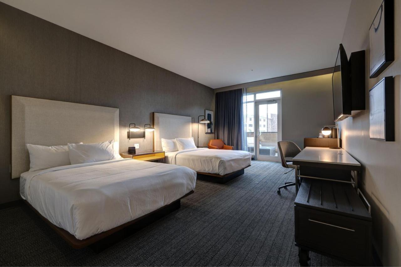 Courtyard By Marriott Iowa City University Heights Zewnętrze zdjęcie